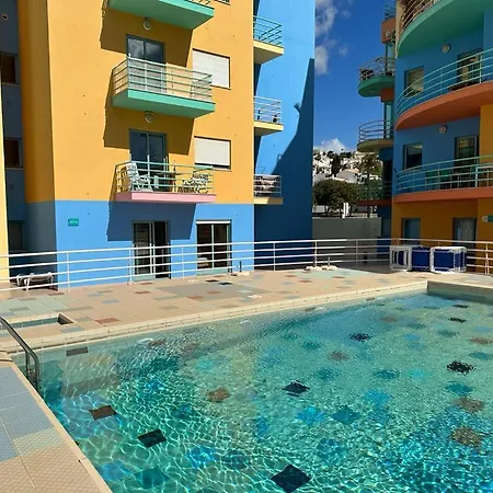 Marina De T1 Até 2 Pax Ou T2 Até 6 Pax Com Piscina E Vista Marina
